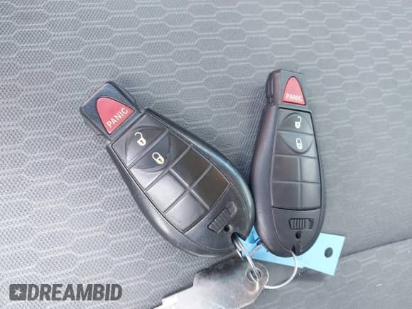 2019 Ram 1500 Big Horn z VIN 1C6RR7TT7KS516706, wystawiony jako IAAI lot #42237978 z przebiegiem 128 926 mil mil oraz . Historia ofert i sprzedaży dostępna na DreamBid. Obrazek 11.