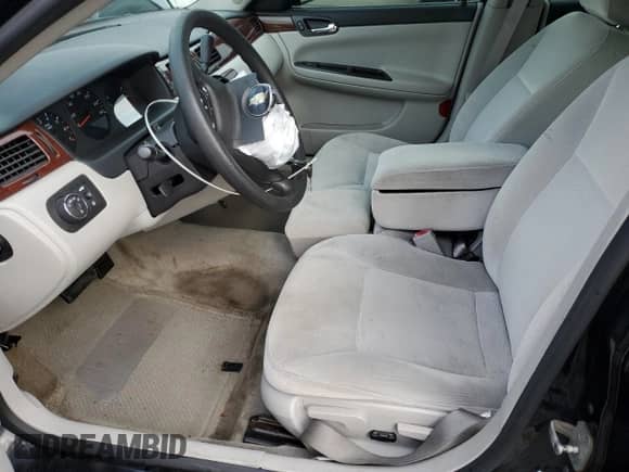 2008 Chevrolet Impala LS z VIN 2G1WB58KX89102391, wystawiony jako Copart lot #71469415 z przebiegiem 149 403 mil mil oraz Szkoda całkowita • Salvage title. Historia ofert i sprzedaży dostępna na DreamBid. Obrazek 7.