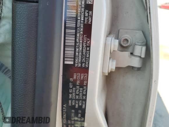 2017 Jeep Renegade Latitude z VIN ZACCJABB2HPF43371, wystawiony jako Copart lot #85837885 z przebiegiem 210 392 mil mil oraz Nie do naprawy • Non repairable. Historia ofert i sprzedaży dostępna na DreamBid. Obrazek 13.