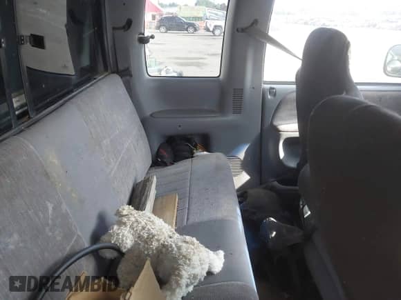 1997 Dodge 1500 with VIN 1B7HF13Y0VJ626660, listed as a IAAI auction lot 43291974 with 197,586 mi miles and . Bid and sale history available at DreamBid. Image 8.