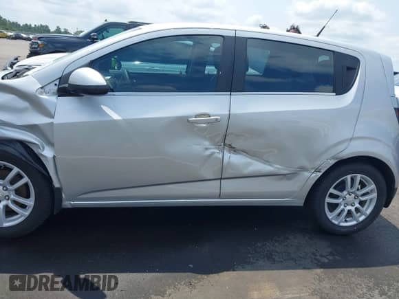 2012 Chevrolet Sonic LT с VIN 1G1JC6SH6C4224994, выставлен на аукционе IAAI как лот 42974838 с пробегом 123 885 миль миль и . История ставок и продаж доступна на DreamBid. Изображение 14.