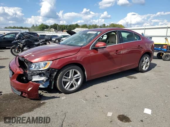 2015 Volvo S60 T5 Premier с VIN YV1612TK5F2366186, выставлен на аукционе Copart как лот 69744035 с пробегом 132 442 миль миль и Списание • Salvage title. История ставок и продаж доступна на DreamBid. Изображение 1.
