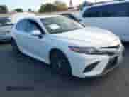 2019 Toyota Camry SE z VIN 4T1B11HK7KU827762, wystawiony jako IAAI lot #43355040 z przebiegiem 111 335 mil mil oraz . Historia ofert i sprzedaży dostępna na DreamBid. Obrazek 1.