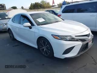 2019 Toyota Camry SE z VIN 4T1B11HK7KU827762, wystawiony jako IAAI lot #43355040 z przebiegiem 111 335 mil mil oraz . Historia ofert i sprzedaży dostępna na DreamBid. Obrazek 1.