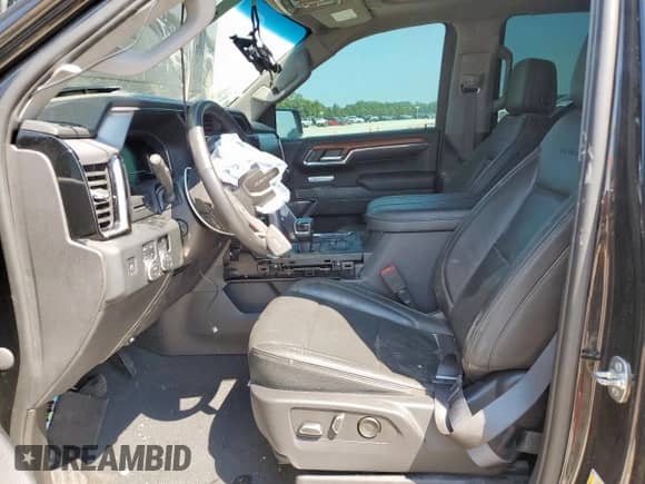 2023 GMC Sierra 1500 Denali z VIN 3GTUUGED6PG166328, wystawiony jako Copart lot #67110725 z przebiegiem 45 578 mil mil oraz Szkoda całkowita • Salvage title. Historia ofert i sprzedaży dostępna na DreamBid. Obrazek 7.
