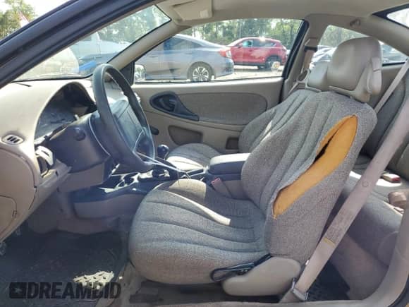 2000 Chevrolet Cavalier with VIN 1G1JC1245Y7208887, listed as a Copart auction lot 80425045 with 120,609 mi miles and Salvage title. Bid and sale history available at DreamBid. Image 7.