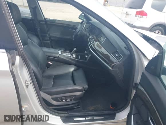 2010 BMW 5 Series 550i Gran Turismo с VIN WBASN4C51AC209642, выставлен на аукционе IAAI как лот 42655706 с пробегом 129 479 миль миль и . История ставок и продаж доступна на DreamBid. Изображение 5.