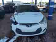 2013 Hyundai Veloster w/Black Int z VIN KMHTC6AD5DU147868, wystawiony jako Copart lot #81929665 z przebiegiem 139 774 mil mil oraz Czysty tytuł • Clean title. Historia ofert i sprzedaży dostępna na DreamBid. Obrazek 5.