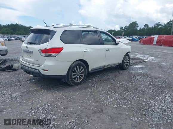 2015 Nissan Pathfinder SV с VIN 5N1AR2MN1FC707123, выставлен на аукционе IAAI как лот 42525435 с пробегом 144 006 миль миль и . История ставок и продаж доступна на DreamBid. Изображение 4.