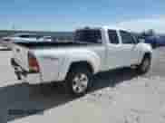 2005 Toyota Tacoma с VIN 5TEUU42N25Z144596, выставлен на аукционе Copart как лот 69295985 с пробегом 285 923 миль миль и Списание • Salvage title. История ставок и продаж доступна на DreamBid. Изображение 3.