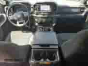 2021 Ford F-150 XL z VIN 1FTEX1EP4MKE97657, wystawiony jako Copart lot #84257035 z przebiegiem 33 163 mil mil oraz Szkoda całkowita • Salvage title. Historia ofert i sprzedaży dostępna na DreamBid. Obrazek 8.