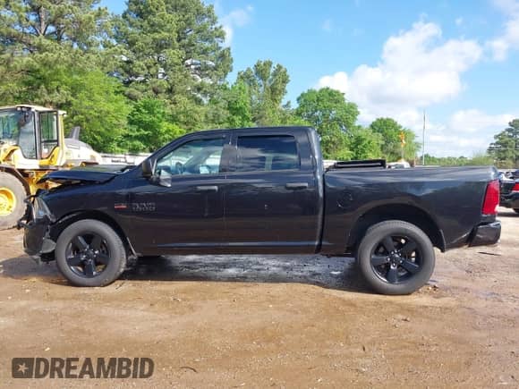 2016 Ram 1500 Express with VIN 3C6RR7KT1GG228714, listed as a IAAI auction lot 41909311 with 35,807 mi miles and . Bid and sale history available at DreamBid. Image 15.