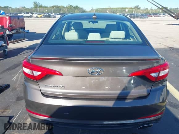 2017 Hyundai Sonata SE with VIN 5NPE24AF4HH445754, listed as a IAAI auction lot 43460167 with 29,533 mi miles and . Bid and sale history available at DreamBid. Image 16.