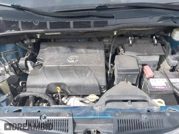 2011 Toyota Sienna XLE AAS with VIN 5TDYK3DC6BS021552, listed as a IAAI auction lot 43264289 with 283,765 mi miles and . Bid and sale history available at DreamBid. Image 10.