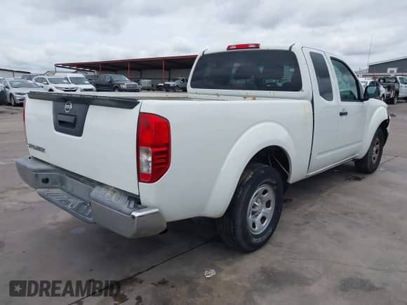2014 Nissan Frontier S with VIN 1N6BD0CT0EN767356, listed as a IAAI auction lot 42370973 with 185,659 mi miles and . Bid and sale history available at DreamBid. Image 4.