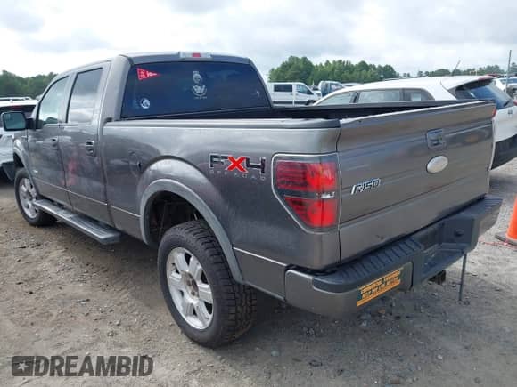 2011 Ford F-150 XLT z VIN 1FTFW1ET7BFC33231, wystawiony jako IAAI lot #42716520 z przebiegiem 196 149 mil mil oraz . Historia ofert i sprzedaży dostępna na DreamBid. Obrazek 3.