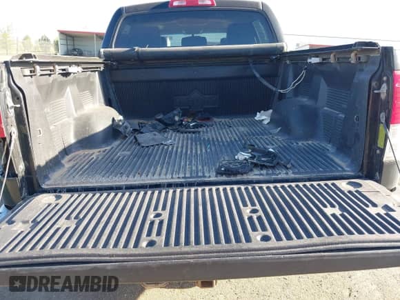 2013 Toyota Tundra Limited с VIN 5TFHW5F19DX313379, выставлен на аукционе IAAI как лот 42240976 с пробегом 164 558 миль миль и . История ставок и продаж доступна на DreamBid. Изображение 18.
