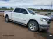 2022 Ram 1500 Big Horn z VIN 1C6SRFMTXNN339193, wystawiony jako Copart lot #56396515 z przebiegiem 25 412 mil mil oraz Szkoda całkowita • Salvage title. Historia ofert i sprzedaży dostępna na DreamBid. Obrazek 4.