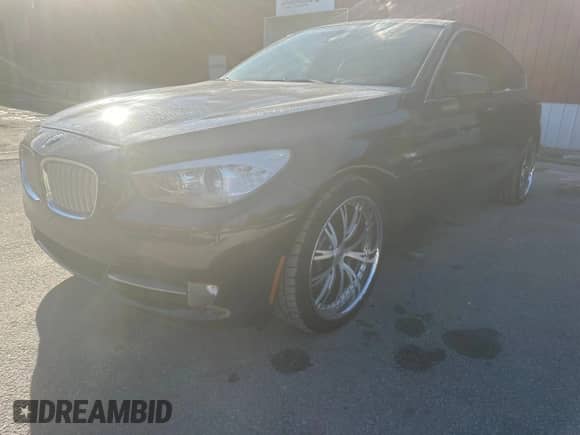 2012 BMW 5 Series 550i Gran Turismo xDrive с VIN WBASP4C51CC899860, выставлен на аукционе Copart как лот 89276795 с пробегом 71 055 миль миль и Чистый • Clean title. История ставок и продаж доступна на DreamBid. Изображение 2.