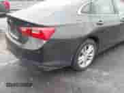 2016 Chevrolet Malibu LT z VIN 1G1ZE5ST1GF322773, wystawiony jako IAAI lot #43389880 z przebiegiem 99 582 mil mil oraz . Historia ofert i sprzedaży dostępna na DreamBid. Obrazek 19.