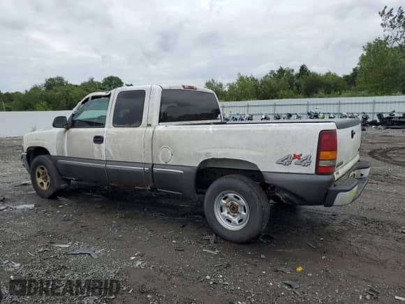 2000 GMC Sierra 1500 SLE with VIN 1GTEK19T2YZ309673, listed as a Copart auction lot 65346495 with 94,625 mi miles and Clean title. Bid and sale history available at DreamBid. Image 2.