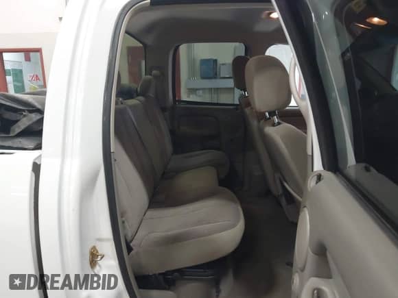 2005 Dodge 1500 SLT with VIN 1D7HU18D95S147522, listed as a IAAI auction lot 42585721 with 146,371 mi miles and . Bid and sale history available at DreamBid. Image 8.