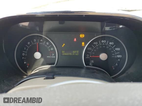 2006 Ford Explorer XLT z VIN 1FMEU73886UB40833, wystawiony jako Copart lot #67680445 z przebiegiem 246 015 mil mil oraz Szkoda całkowita • Salvage title. Historia ofert i sprzedaży dostępna na DreamBid. Obrazek 9.