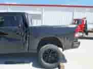 2020 Ram 1500 Big Horn z VIN 1C6SRFFT5LN396315, wystawiony jako IAAI lot #42569224 z przebiegiem Nie podano mil oraz . Historia ofert i sprzedaży dostępna na DreamBid. Obrazek 6.