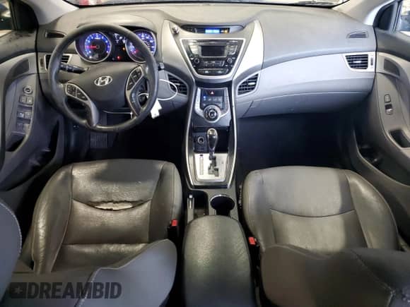 2013 Hyundai Elantra GLS z VIN KMHDH4AE7DU941855, wystawiony jako Copart lot #86056775 z przebiegiem 208 749 mil mil oraz Czysty tytuł • Clean title. Historia ofert i sprzedaży dostępna na DreamBid. Obrazek 8.