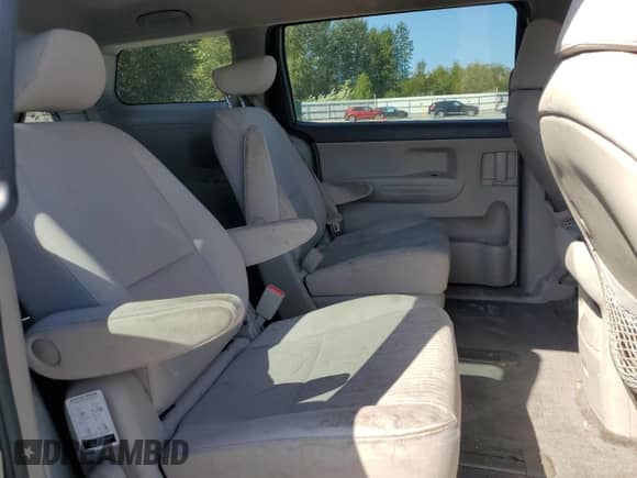 2017 Kia Sedona L с VIN KNDMA5C17H6292481, выставлен на аукционе Copart как лот 68948405 с пробегом Не указан миль и Списание • Salvage title. История ставок и продаж доступна на DreamBid. Изображение 11.