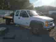 1998 Chevrolet Silverado 2500 с VIN 1GCGK29RXWE215208, выставлен на аукционе Copart как лот 75749674 с пробегом 115 877 миль миль и Списание • Salvage title. История ставок и продаж доступна на DreamBid. Изображение 4.