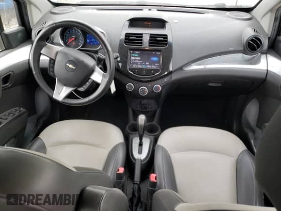 2015 Chevrolet Spark LT z VIN KL8CF6S98FC766780, wystawiony jako Copart lot #77687554 z przebiegiem 59 092 mil mil oraz Szkoda całkowita • Salvage title. Historia ofert i sprzedaży dostępna na DreamBid. Obrazek 8.