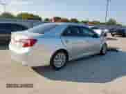 2014 Toyota Camry L с VIN 4T4BF1FK6ER350885, выставлен на аукционе Copart как лот 72104345 с пробегом 168 250 миль миль и Списание • Salvage title. История ставок и продаж доступна на DreamBid. Изображение 3.