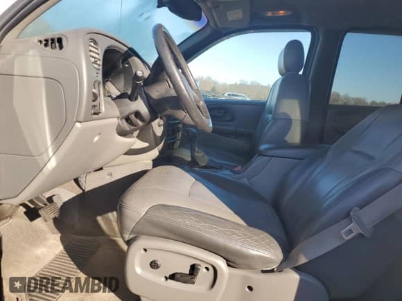 2002 Chevrolet TrailBlazer LS with VIN 1GNDT13S922137772, listed as a Copart auction lot 86365434 with 169,234 mi miles and Clean title. Bid and sale history available at DreamBid. Image 7.