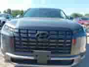 2023 Hyundai Palisade SE с VIN KM8R1DGE2PU568004, выставлен на аукционе IAAI как лот 42622013 с пробегом 15 506 миль миль и . История ставок и продаж доступна на DreamBid. Изображение 12.