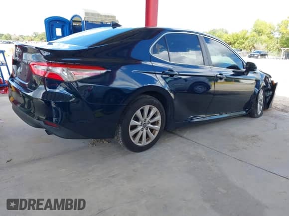 2019 Toyota Camry SE z VIN 4T1B11HKXKU683964, wystawiony jako IAAI lot #43364127 z przebiegiem 76 775 mil mil oraz . Historia ofert i sprzedaży dostępna na DreamBid. Obrazek 4.