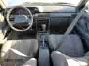 1990 Toyota Camry z VIN 4T1VV21EXLU008760, wystawiony jako Copart lot #88344665 z przebiegiem 154 971 mil mil oraz Nie do naprawy • Non repairable. Historia ofert i sprzedaży dostępna na DreamBid. Obrazek 8.