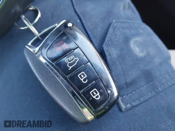 2018 Hyundai Santa Fe 2.4L с VIN 5NMZUDLB7JH107578, выставлен на аукционе IAAI как лот 43365346 с пробегом 42 510 миль миль и . История ставок и продаж доступна на DreamBid. Изображение 11.