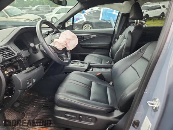 2023 Honda Passport TrailSport с VIN 5FNYF8H63PB022336, выставлен на аукционе Copart как лот 63269705 с пробегом Не указан миль и Списание • Salvage title. История ставок и продаж доступна на DreamBid. Изображение 7.