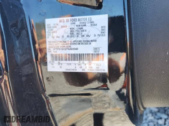 2007 Ford F-150 XL z VIN 1FTPX12V27NA03343, wystawiony jako Copart lot #80905555 z przebiegiem 223 807 mil mil oraz Szkoda całkowita • Salvage title. Historia ofert i sprzedaży dostępna na DreamBid. Obrazek 12.