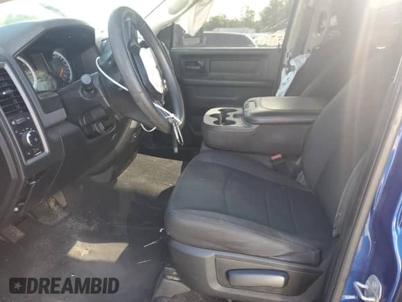 2019 Ram 1500 Tradesman z VIN 1C6RR7FT2KS576985, wystawiony jako Copart lot #69814125 z przebiegiem 127 565 mil mil oraz Szkoda całkowita • Salvage title. Historia ofert i sprzedaży dostępna na DreamBid. Obrazek 7.