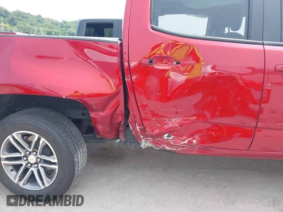 2021 Chevrolet Colorado 2WD Work Truck z VIN 1GCGSBEA7M1284491, wystawiony jako IAAI lot #42391941 z przebiegiem 41 596 mil mil oraz . Historia ofert i sprzedaży dostępna na DreamBid. Obrazek 6.