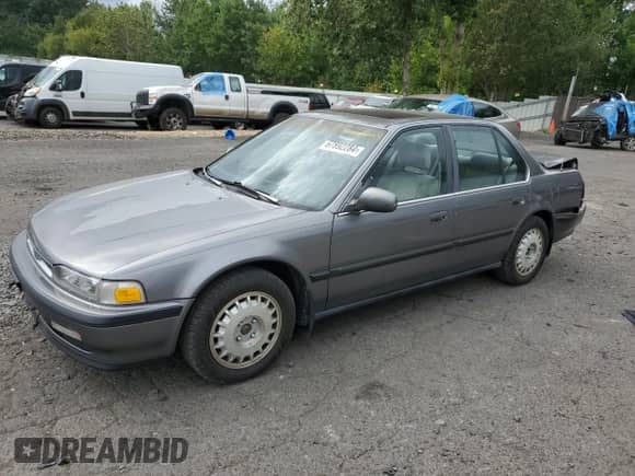 1990 Honda Accord EX z VIN JHMCB7563LC072616, wystawiony jako Copart lot #67892284 z przebiegiem 218 918 mil mil oraz Szkoda całkowita • Salvage title. Historia ofert i sprzedaży dostępna na DreamBid. Obrazek 1.