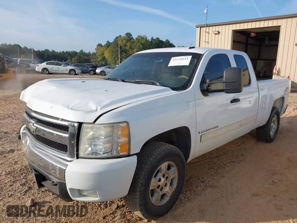 2007 Chevrolet Silverado 1500 1LT z VIN 2GCEK19J071578793, wystawiony jako IAAI lot #43270614 z przebiegiem 289 070 mil mil oraz . Historia ofert i sprzedaży dostępna na DreamBid. Obrazek 2.