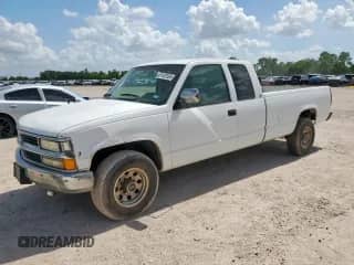 1994 Chevrolet Silverado 2500 с VIN 1GCGC29N2RE293447, выставлен на аукционе Copart как лот 61452565 с пробегом 271 637 миль миль и Чистый • Clean title. История ставок и продаж доступна на DreamBid. Изображение 1.