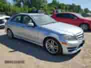 2013 Mercedes-Benz C 300 Luxury z VIN WDDGF8AB0DA783337, wystawiony jako Copart lot #64472975 z przebiegiem 113 348 mil mil oraz Czysty tytuł • Clean title. Historia ofert i sprzedaży dostępna na DreamBid. Obrazek 4.