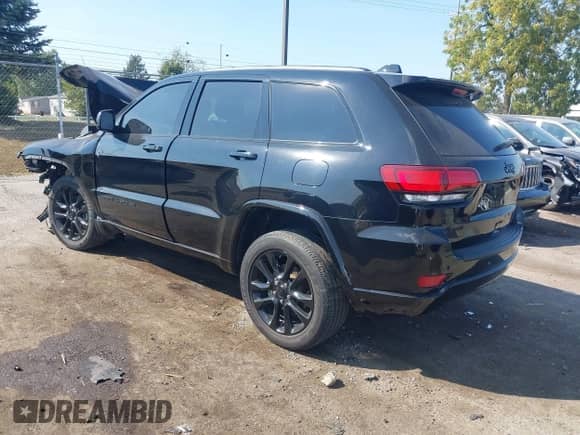 2021 Jeep Grand Cherokee Laredo X with VIN 1C4RJFAG8MC889752, listed as a IAAI auction lot 43241085 with 27,689 mi miles and . Bid and sale history available at DreamBid. Image 3.