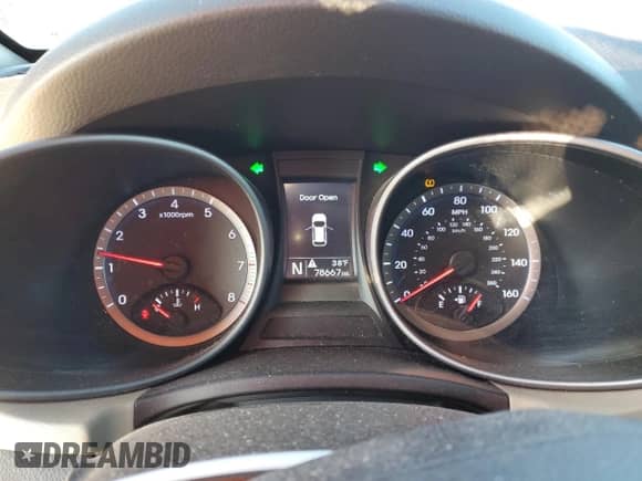 2016 Hyundai Santa Fe z VIN 5XYZTDLB4GG342302, wystawiony jako Copart lot #86849415 z przebiegiem 78 667 mil mil oraz Szkoda całkowita • Salvage title. Historia ofert i sprzedaży dostępna na DreamBid. Obrazek 9.