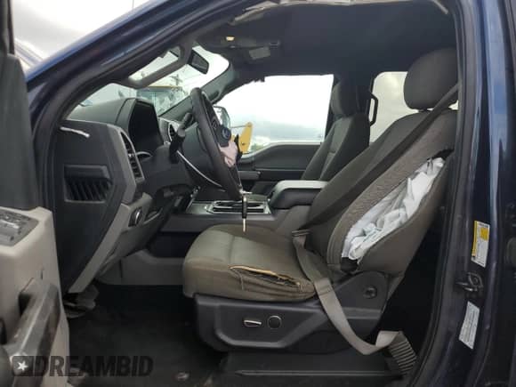 2019 Ford F-250 XL z VIN 1FT7W2B62KEF32656, wystawiony jako Copart lot #68546875 z przebiegiem 138 388 mil mil oraz Szkoda całkowita • Salvage title. Historia ofert i sprzedaży dostępna na DreamBid. Obrazek 7.