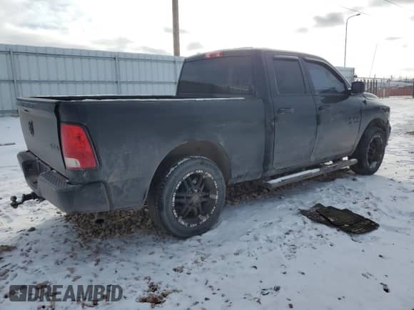 2016 Ram 1500 Tradesman z VIN 1C6RR7FG0GS304106, wystawiony jako Copart lot #44371585 z przebiegiem 128 368 mil mil oraz Szkoda całkowita • Salvage title. Historia ofert i sprzedaży dostępna na DreamBid. Obrazek 3.